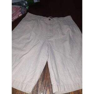Mens 30W Van Heusen Khaki Tan Pleated Front Shorts High Waist